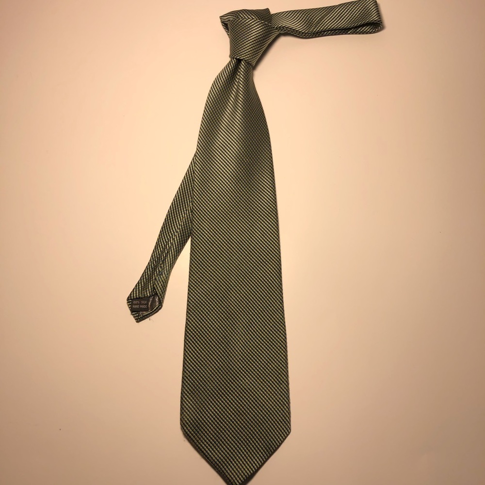 Hermes- Paris 100% silk hand made tie